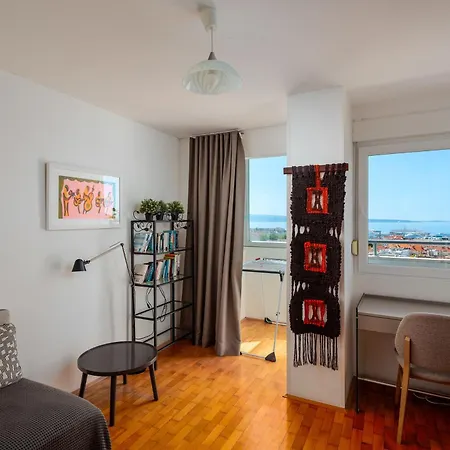 Anthea's Of Centre Penthouse Lägenhet